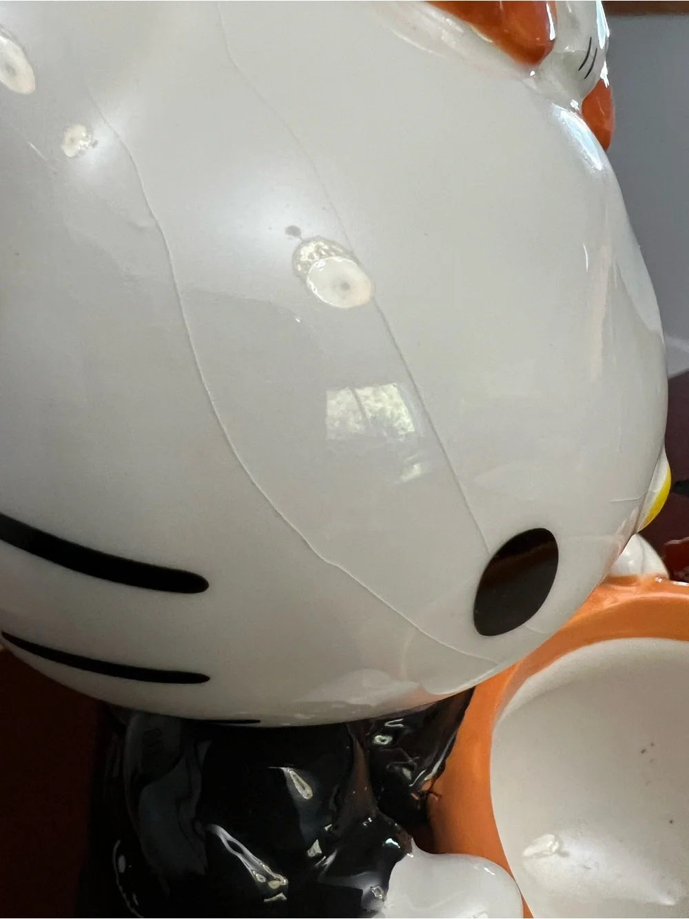 Hello Kitty Orange & White Halloween Pumpkin Holder